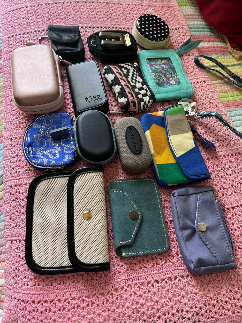 Source Unknown Pink, Black, Blue & Green Accessory Pouch Lot